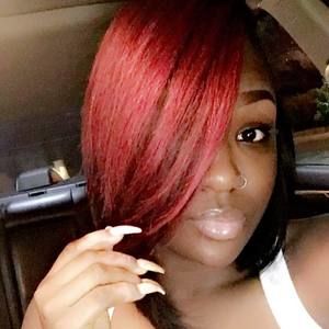 Meet your Posher, Nichole